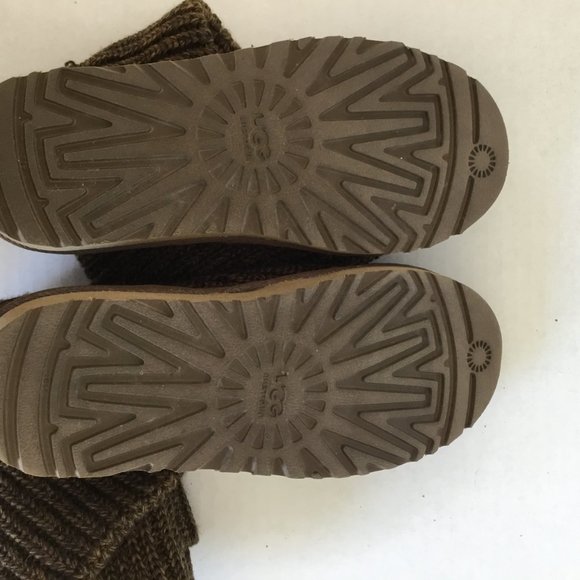 Ugg Brown Sweater Boot Size 7 - Picture 7 of 7